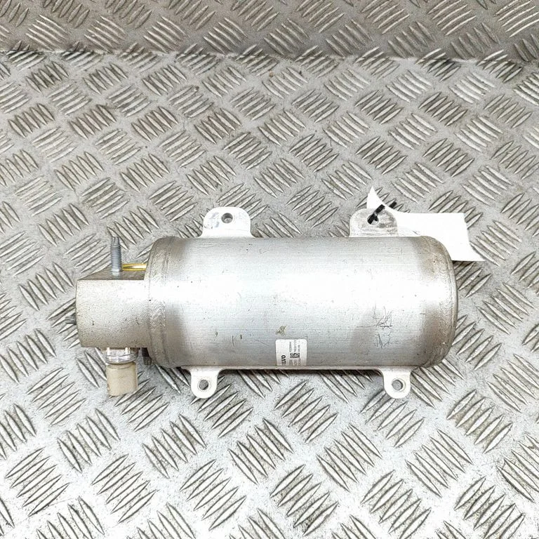 Air conditioning (A/C) air dryer 32289944
