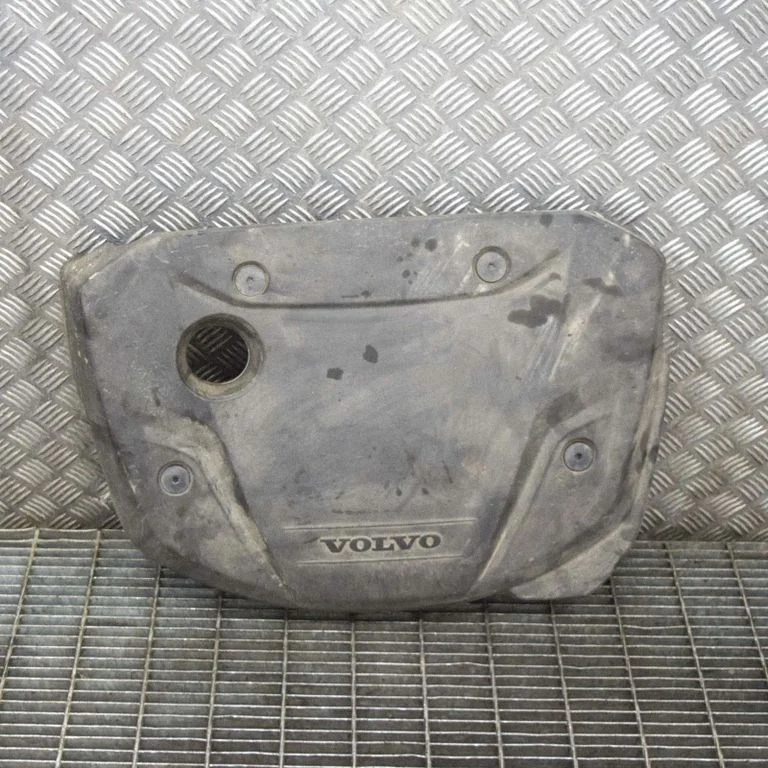 Engine cover (trim) – Volvo XC70 (2014-2016)