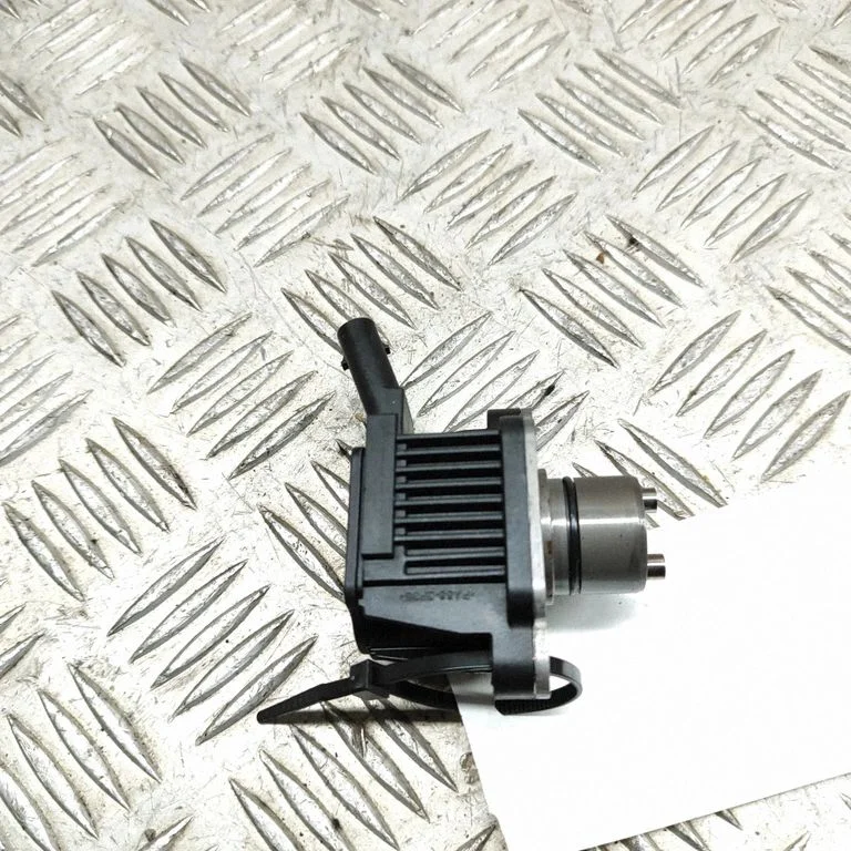 Turbo solenoīda vārsts 04E906048C