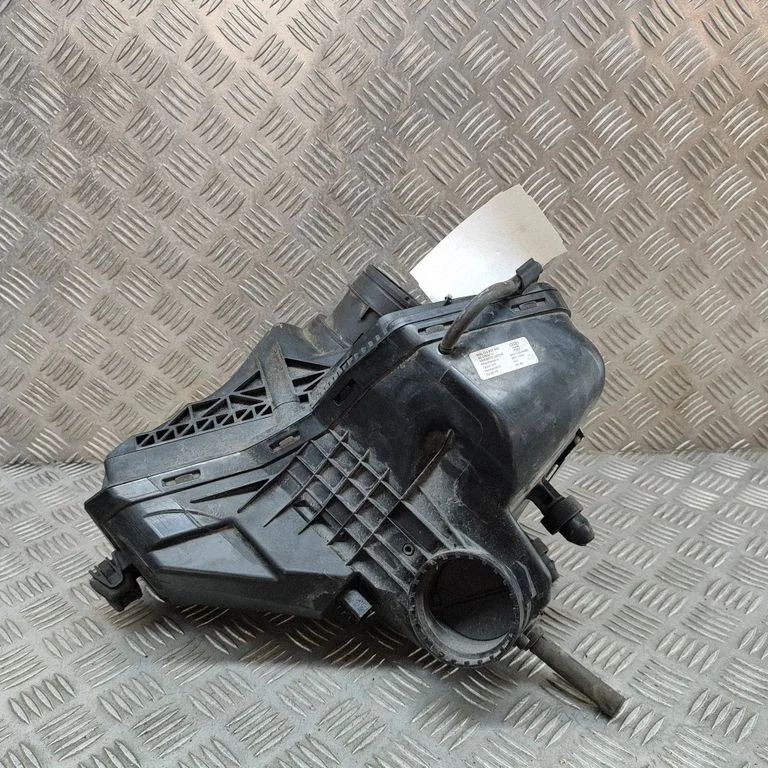 Õhufiltri korpus 8K0133835BN