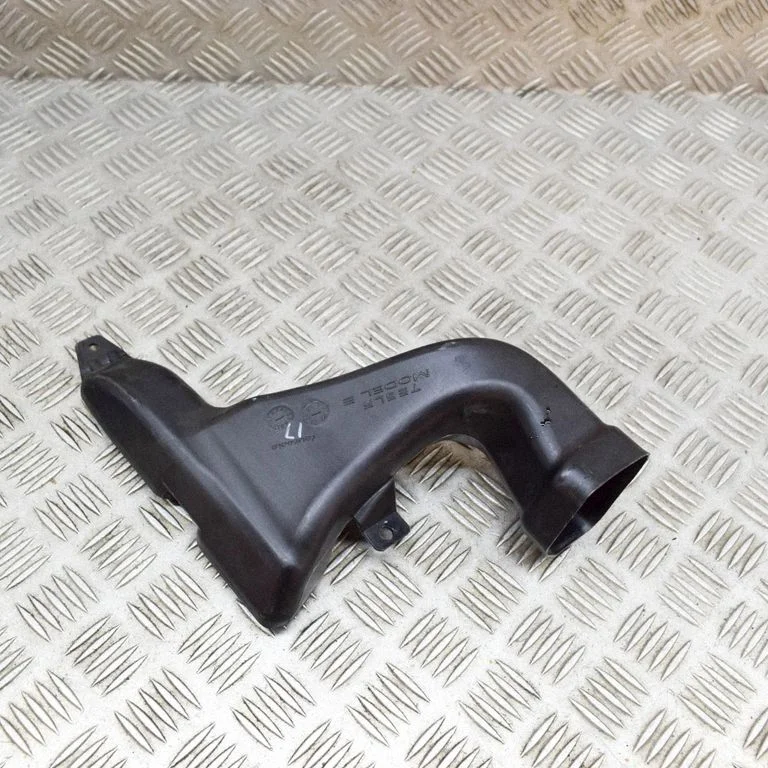 Air intake duct part 110054400D
