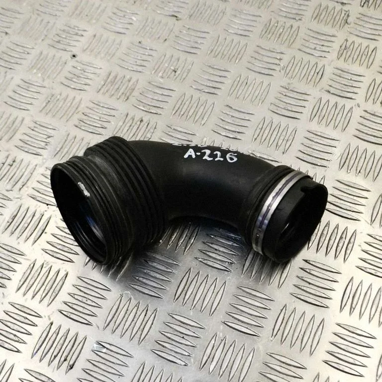 Air intake duct part 1379584080 – Fiat Ducato (2014-)