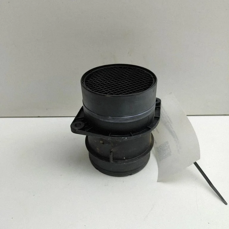 Õhumassimõõtur 03L906461A