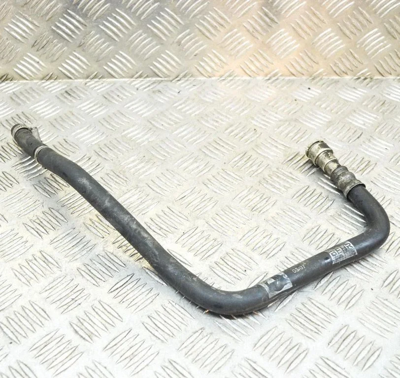 Air intake hose/pipe