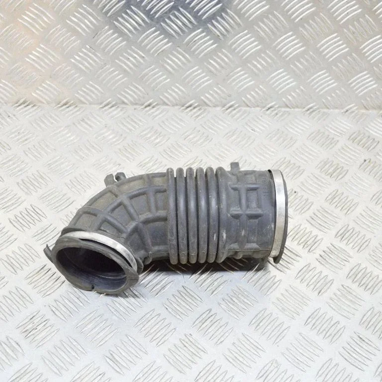 Air intake hose/pipe