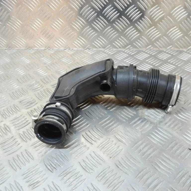 Air intake hose/pipe – Ford Fiesta (2017-)