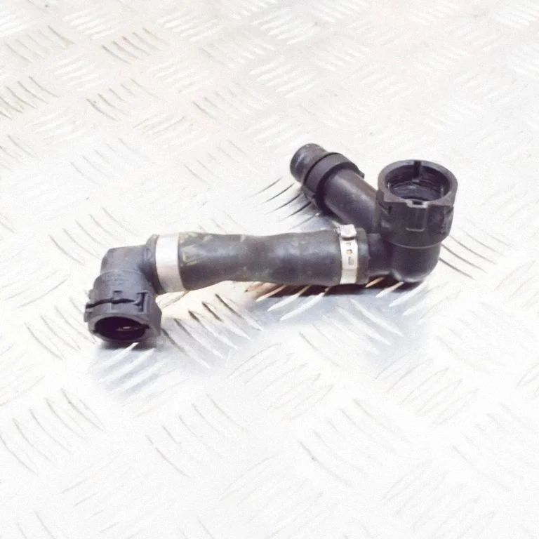 Šļūtene (-es)/ caurule (-es) – BMW 4. sērija F32 F33 (2013-2020)