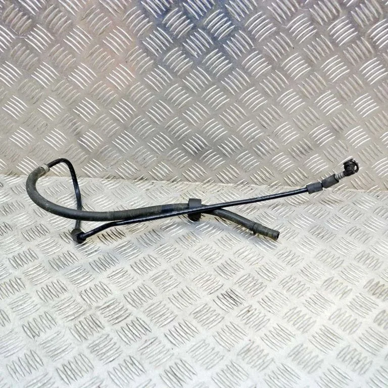 Õhu sisselaske voolik (-ud)/ toru (-d) A2058308004