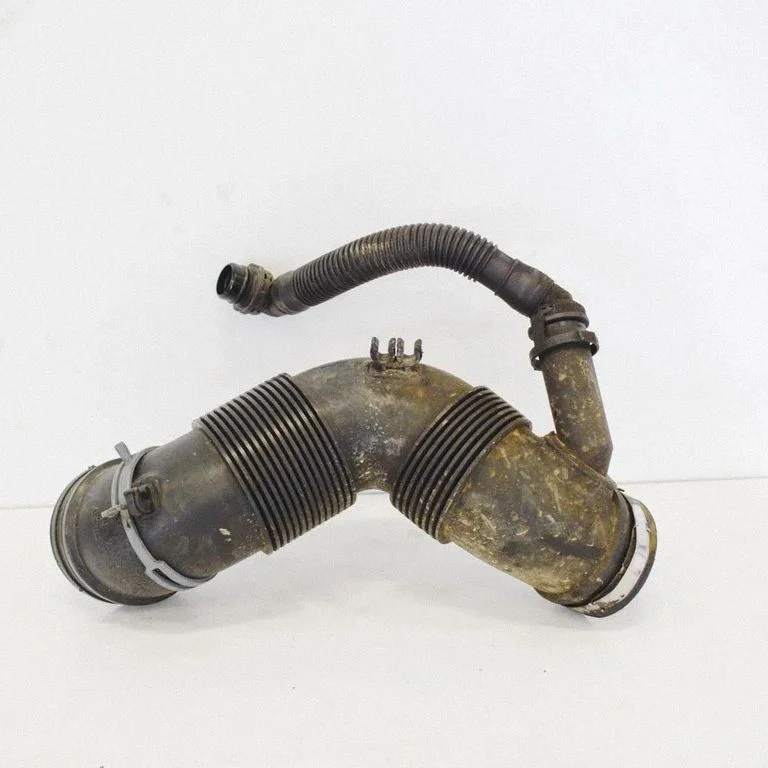 Air intake hose/pipe 3C0129654M