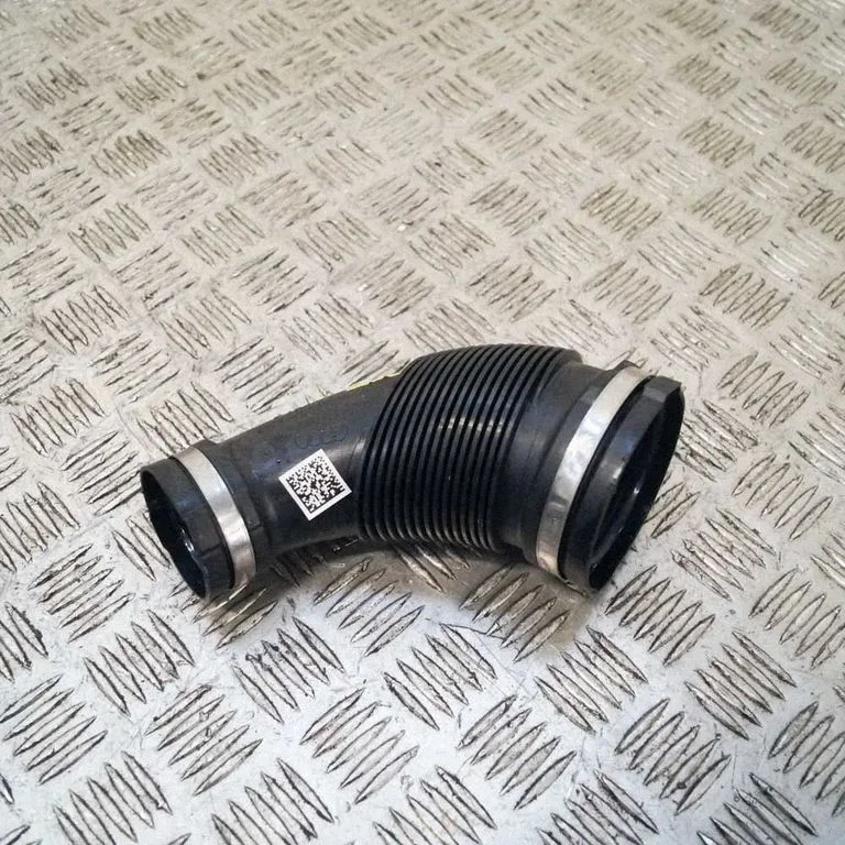 Air intake hose/pipe – Audi A4 Allroad B8 (2008-2016)