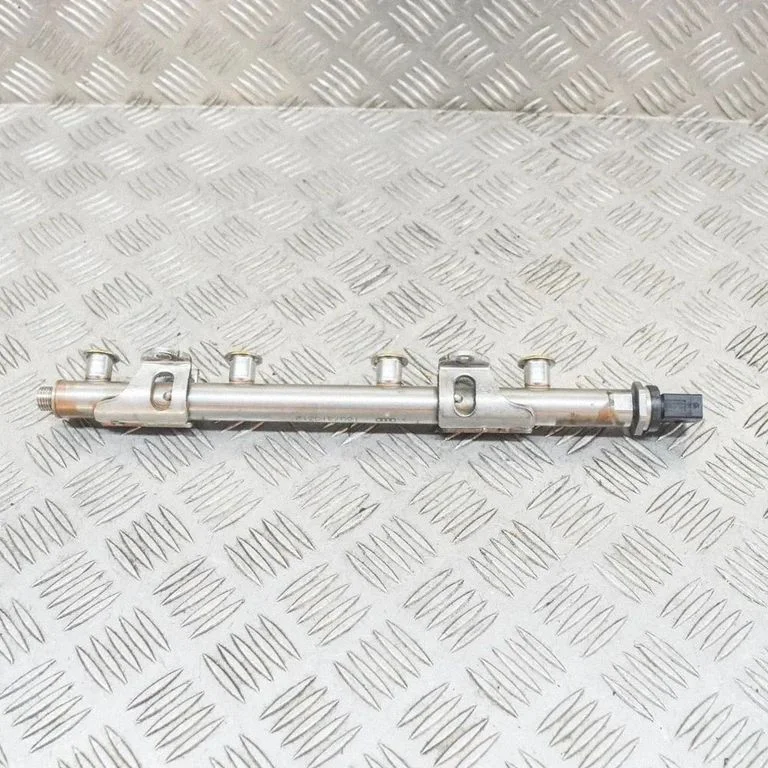 Fuel main line pipe – Skoda Yeti (5L) (2009-2017)