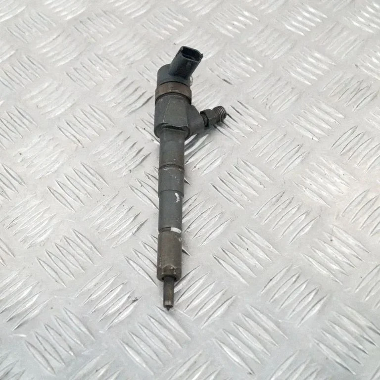 Sprausla (-as) (inžektors (-i)) 0445110327 – Opel Insignia A (2008-2017)