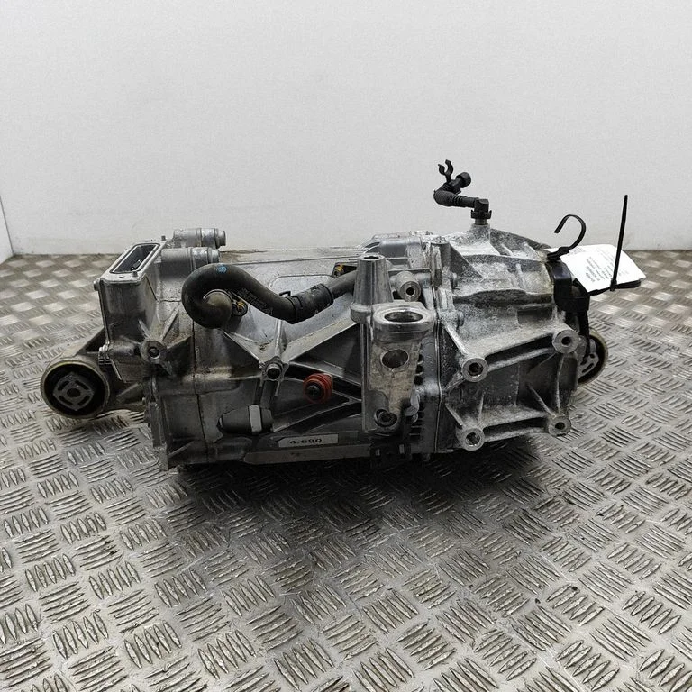 Mootor 0EG901103A