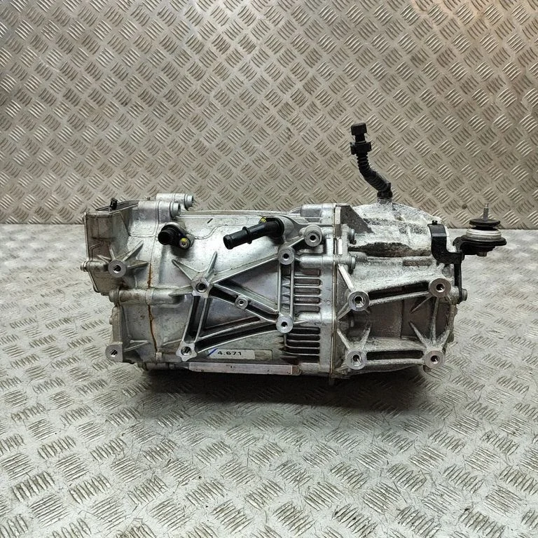 Dzinējs 0EG901090