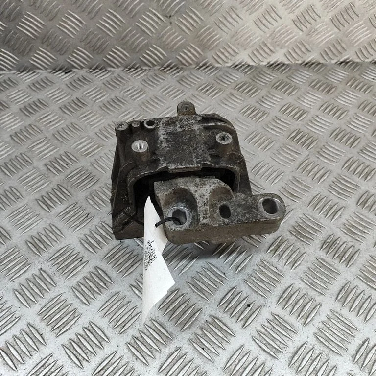 Dzinēja spilvens 1K0199262