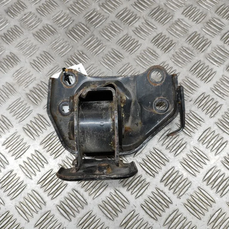 Mootoripadi – Toyota RAV 4 (XA40) (2012-2018)