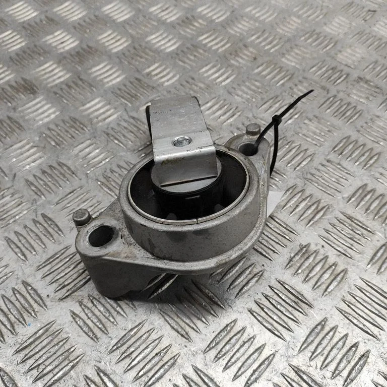 Engine mount bracket – Peugeot 3008 III (2023-)
