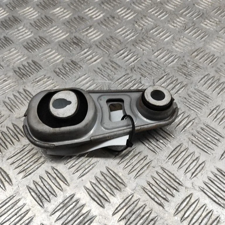 Dzinēja spilvens 113606LA0A