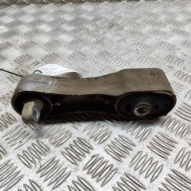 Dzinēja spilvens – BMW 2. sērija F45 (2014-2021)