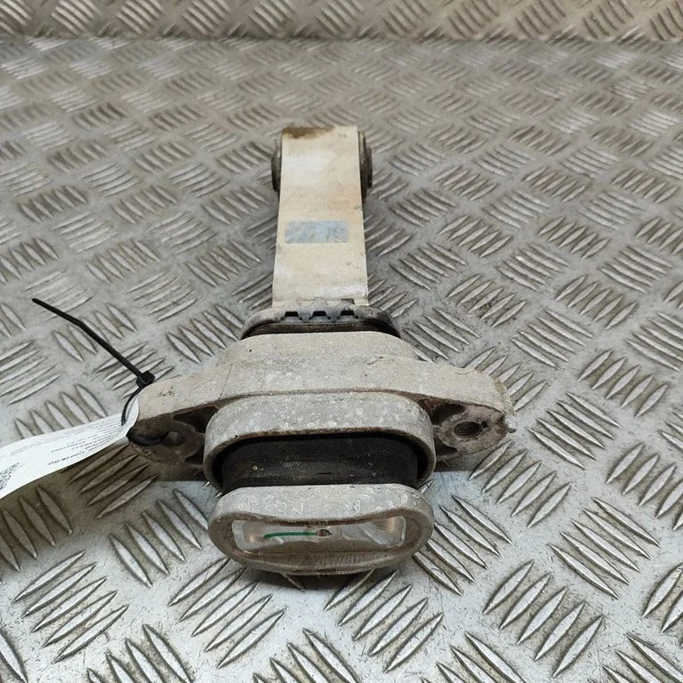 Dzinēja spilvens 21950R5300