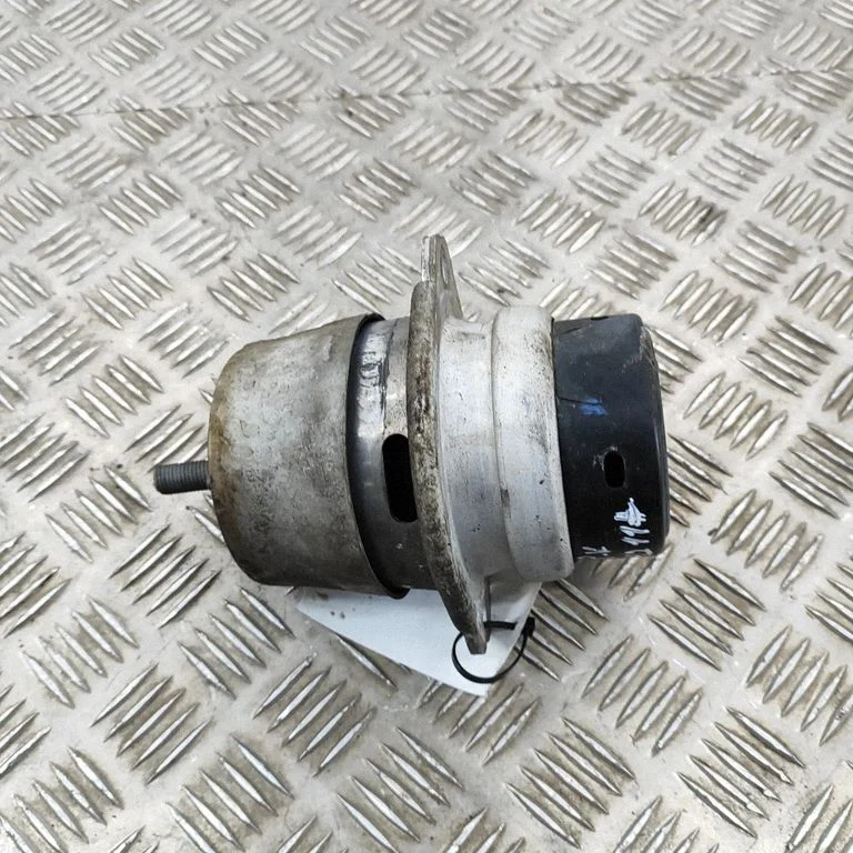Dzinēja spilvens – Porsche Cayenne (92A) (2010-2017)