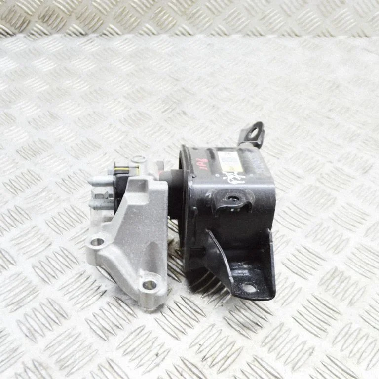 Engine mount bracket – Hyundai Ioniq (2016-)