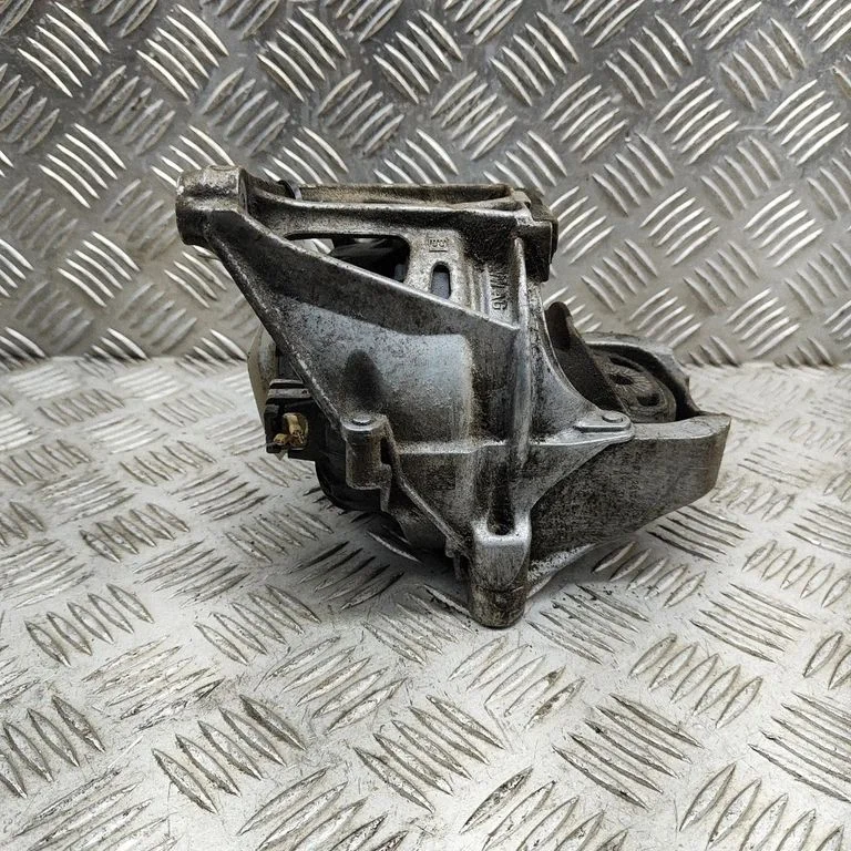 Dzinēja spilvens 782215150182