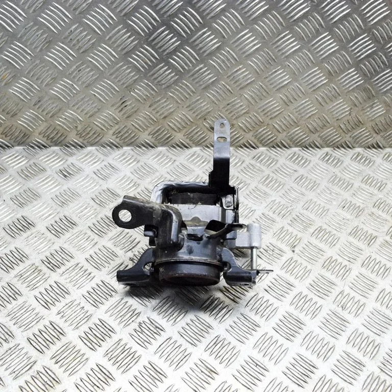 Dzinēja spilvens – Toyota RAV 4 (XA50) (2018-)