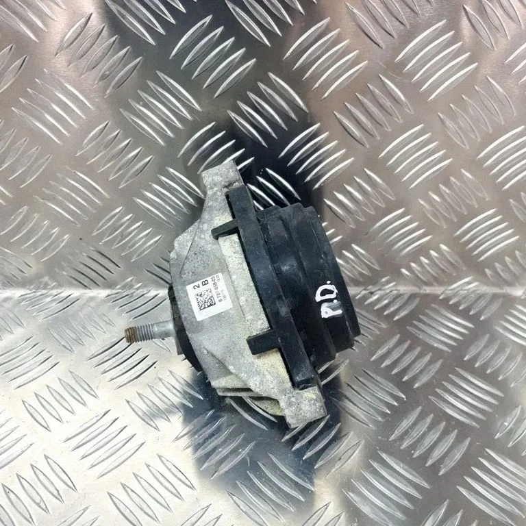 Dzinēja spilvens 6787658