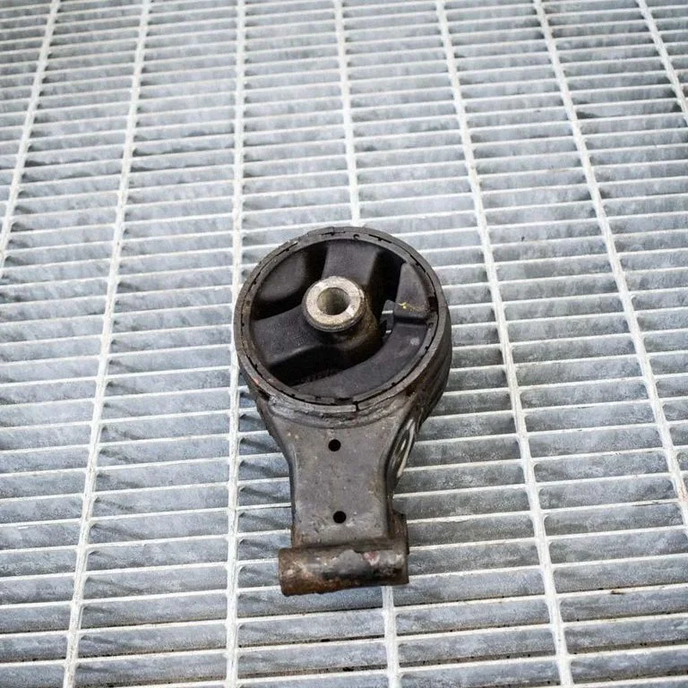Engine mount bracket 9156932 – Saab 9-3 Ver2 (2003-2007)