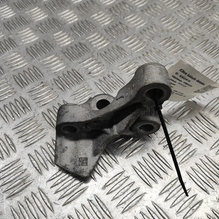 Engine mounting bracket 9485642 – BMW iX1 (2022-)