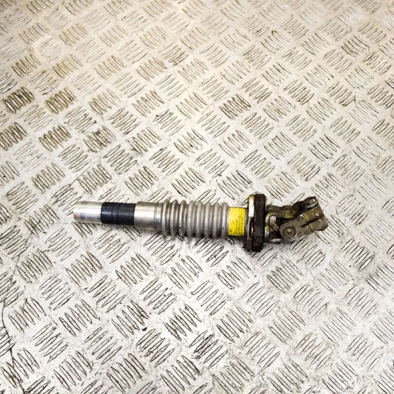 Steering column universal joint – Porsche Boxster 986 (1996-2004)