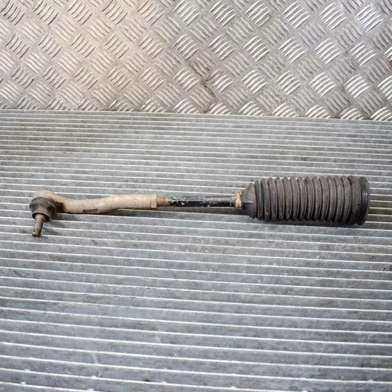 Steering tie rod – left