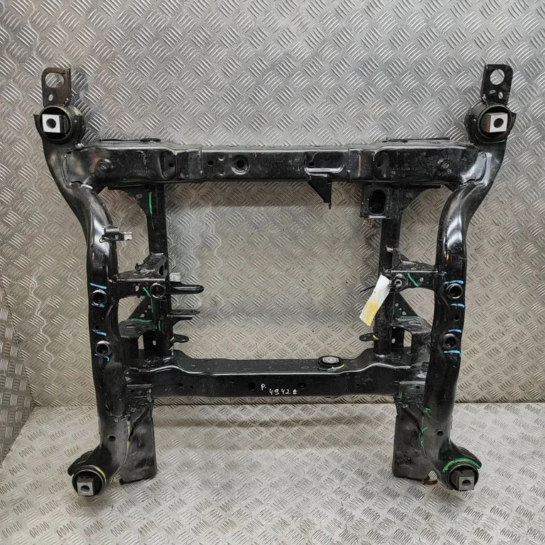 Front subframe A1673310100