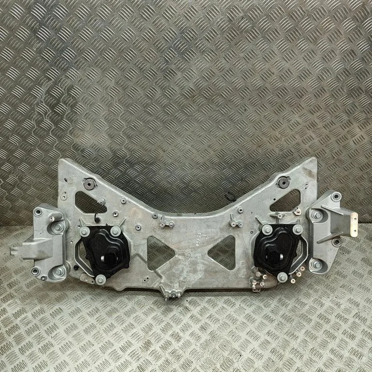 Priekšējais palīgrāmis 32346853