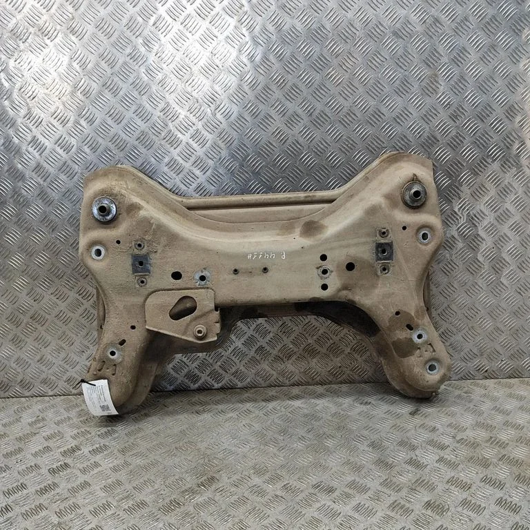 Front subframe – Opel Vivaro (2014-2018)