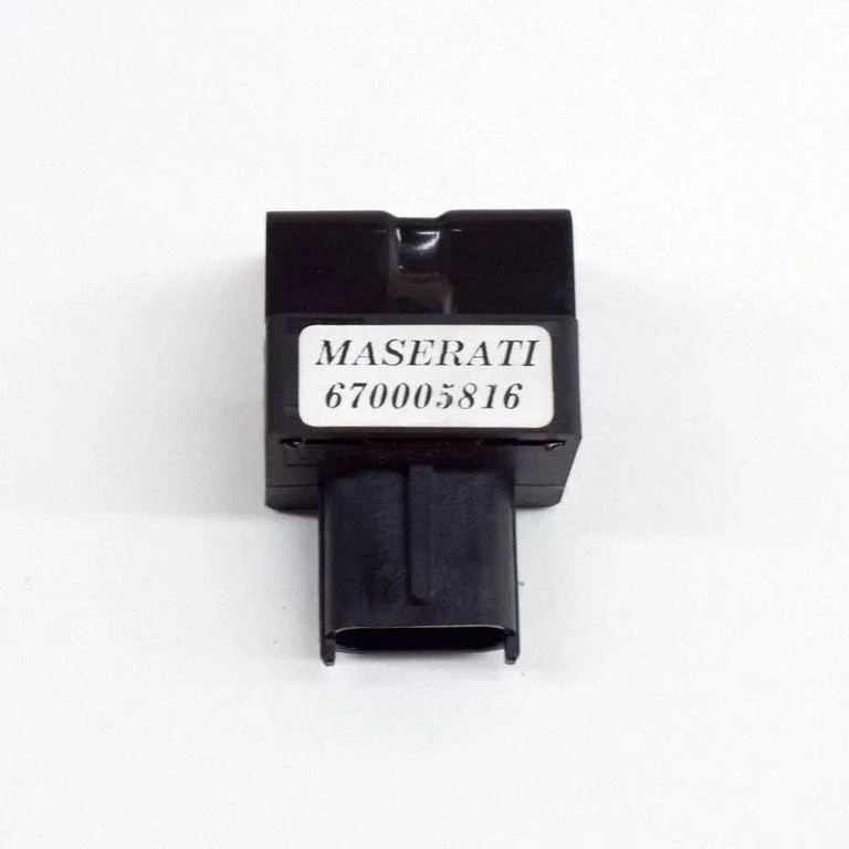Kiirendusandur 002455000115 – Maserati Levante (2017-)