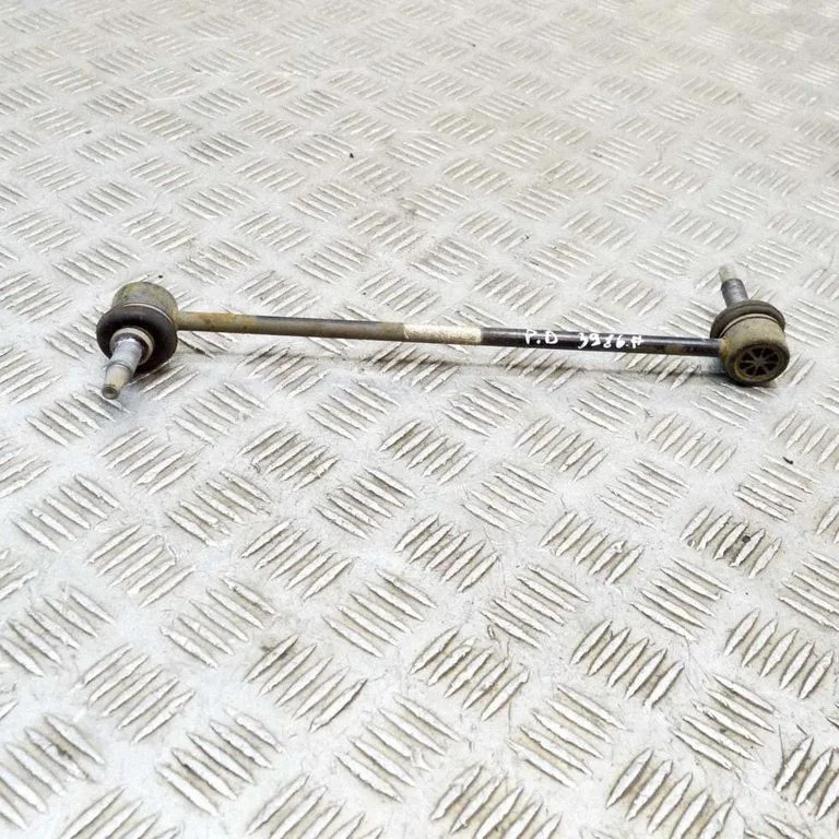 Front anti-roll bar/stabilizer link – Hyundai Kona I (2017-2023)