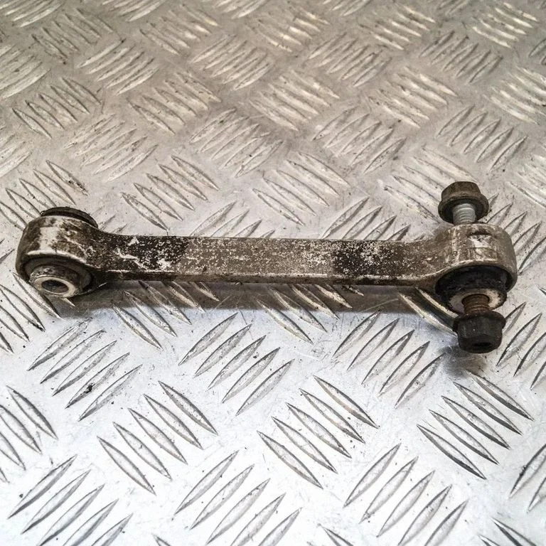 Eesmise stabilisaatori varras (link) – Audi A4 Allroad B8 (2008-2016)