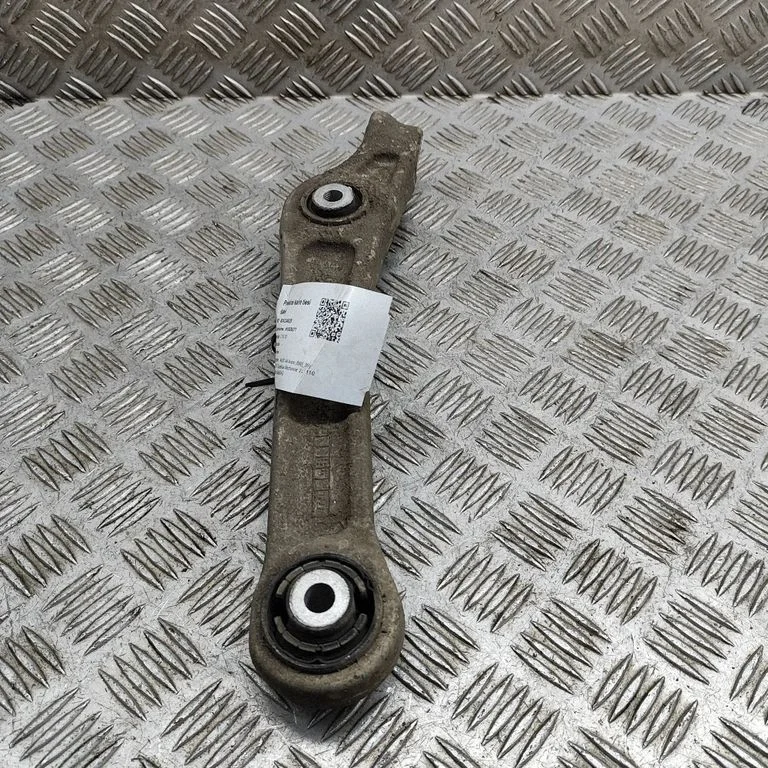 Priekšējā apakšējā svira/svārsts 8W0407155A