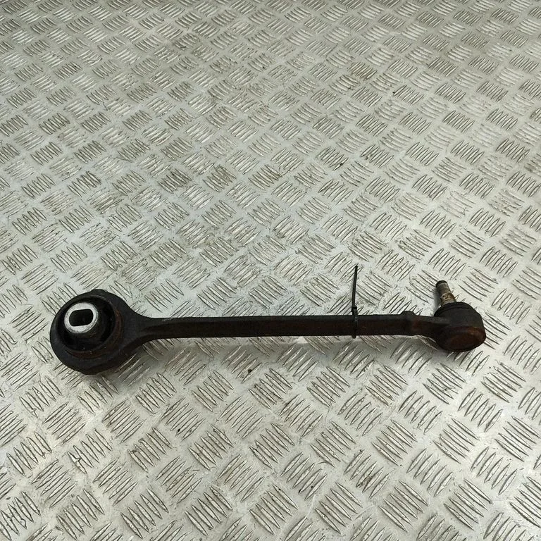 Priekšējā apakšējā svira/svārsts 4782613AC