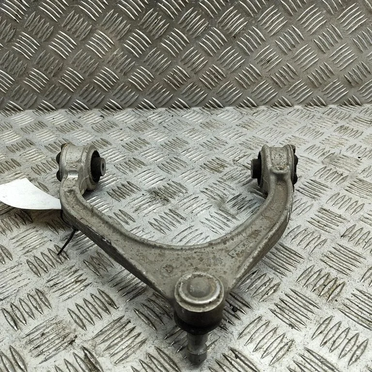 Priekšējā apakšējā svira/svārsts HK833091