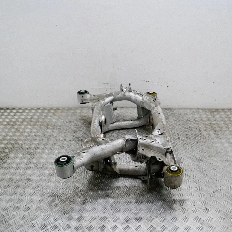 Aizmugurējais apakšrāmis J9D35K091AC