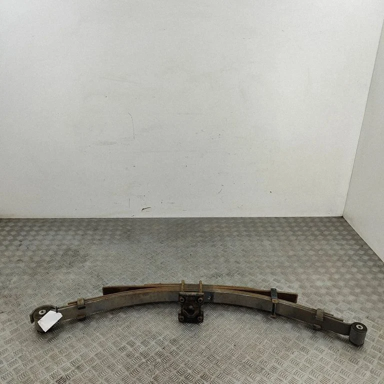 Aizmugurējā atsperloksne – Volkswagen Amarok (2010-2020)