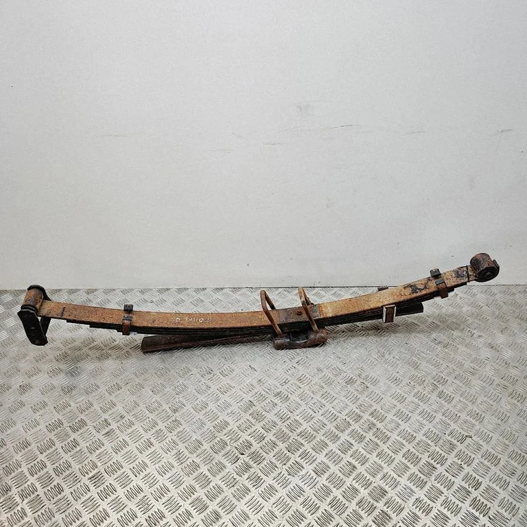 Aizmugurējā atsperloksne 4150A233