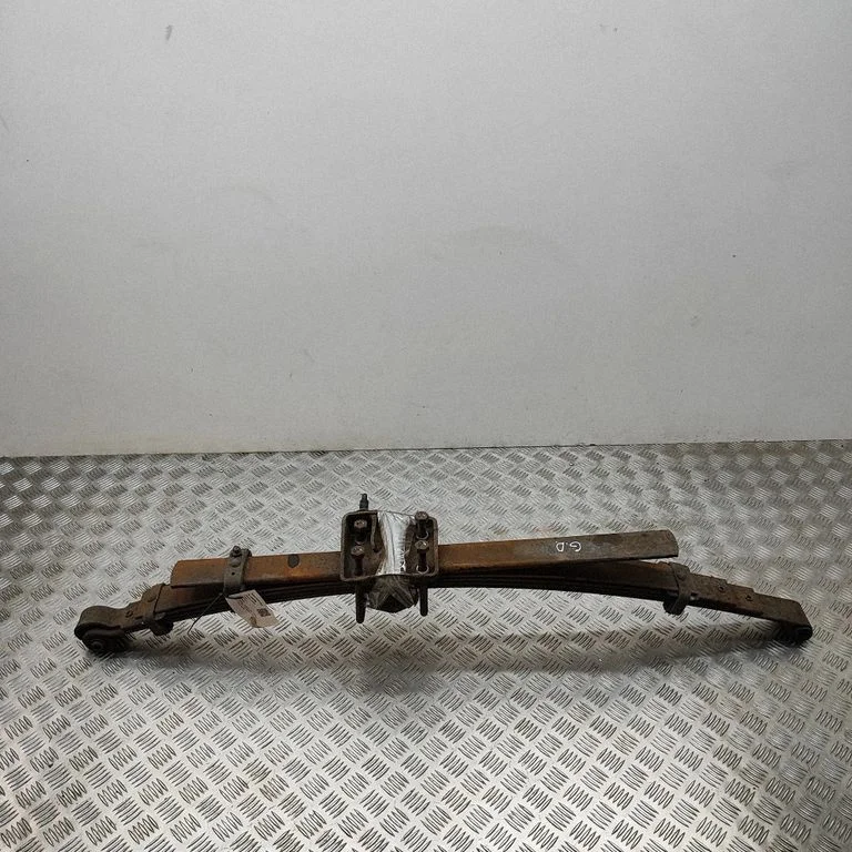 Tagumine lehtvedru 4150A233