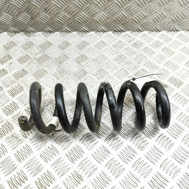 Rear coil spring LJ9C5560ANF