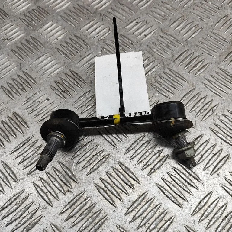 Aizmugurējā stabilizatora stienis 55530GI000