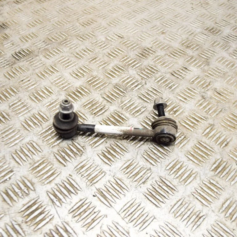 Rear anti-roll bar/stabilizer link – Tesla Model Y (2020-)
