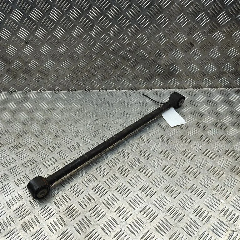 Tagumine ülemine õõtshoob A1673502500